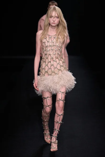 Look 63